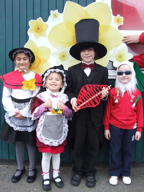 Extra St David's Day Pictures 2012 Orielton school