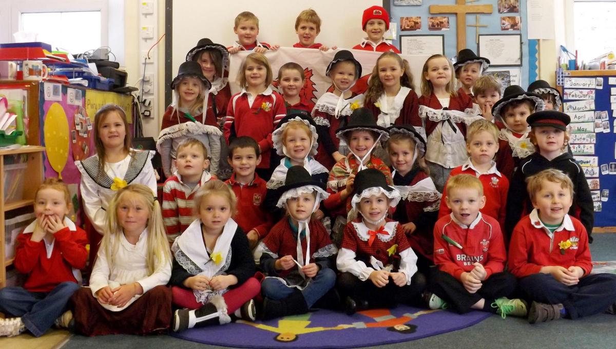 Cosheston School - Dressed to impress for St David's Day. 
