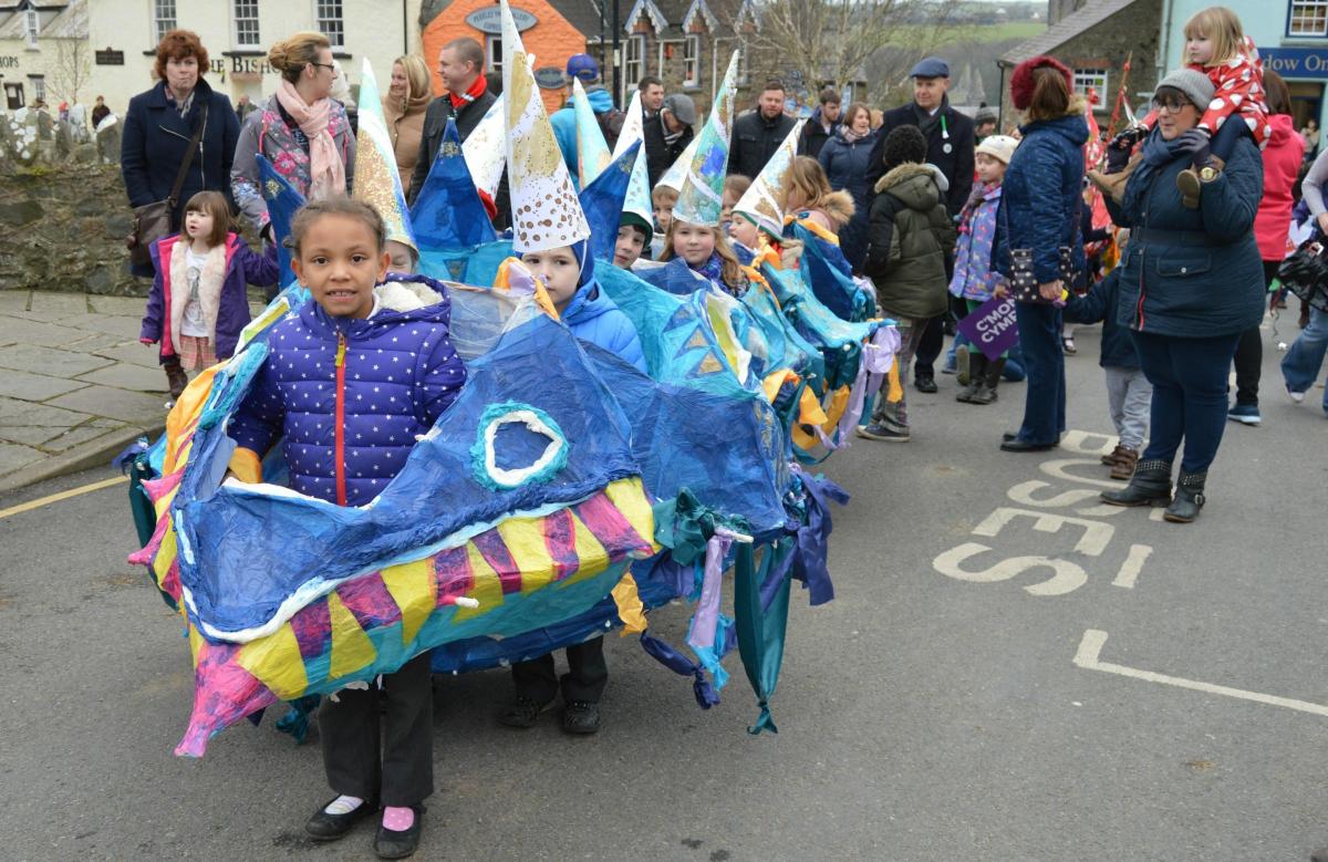 Dragon Parade kicks of patron saint celebrations 