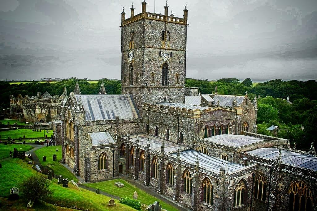 St Davids cathedral by Chris Gale