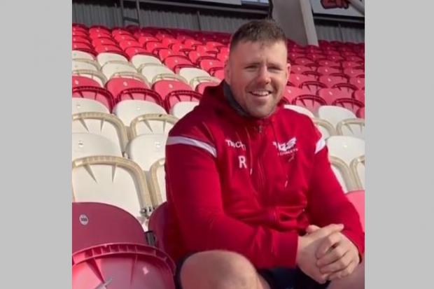 Evans time at the Scarlets has come to an abrupt end after a nine year stay at the club.