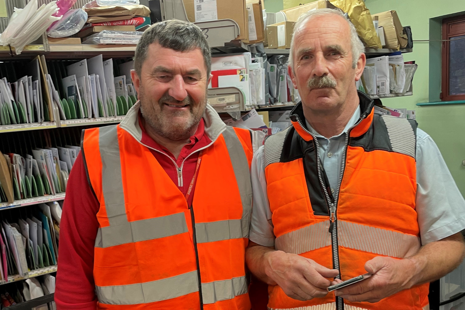 Haverfordwest posties celebrate 40 years with Royal Mail - Vimarsana News