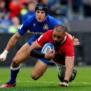 Taulupe Faletau dives in to score for Wales