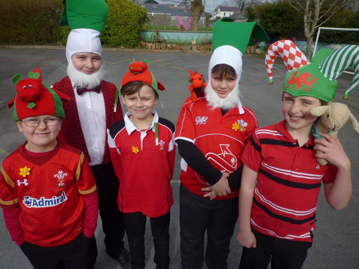 St David's Day 2017 in North Pembrokeshire. PICTURE: Western Telegraph